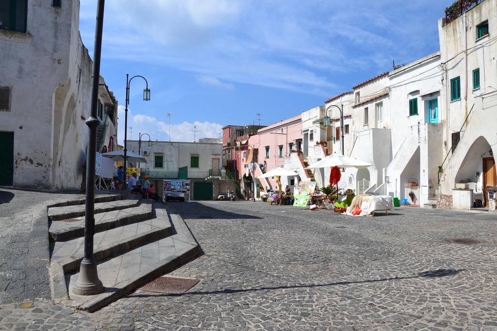Terra Murata Boutique B&B Procida Bagian luar foto